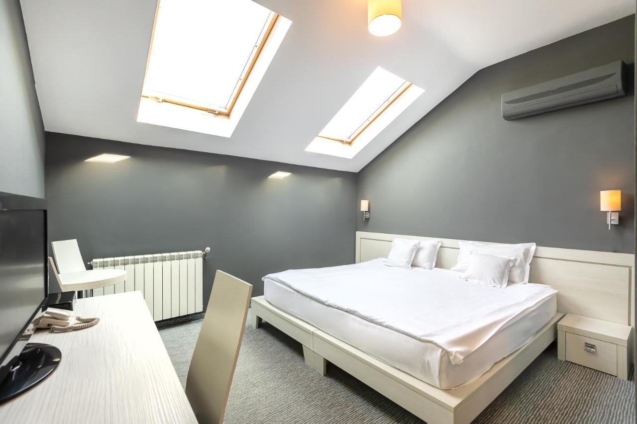 Alex&George Boutique Hotel Cluj-Napoca Eksteriør billede