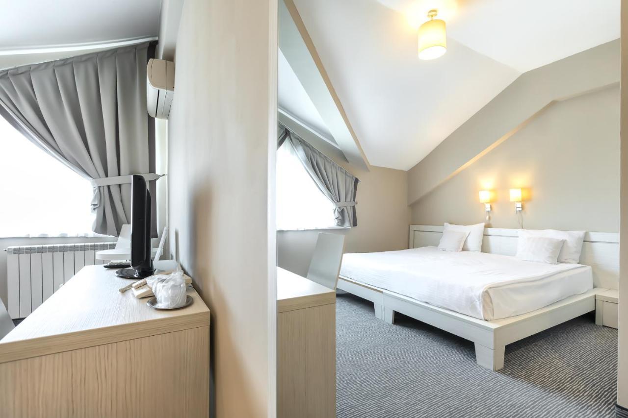 Alex&George Boutique Hotel Cluj-Napoca Eksteriør billede