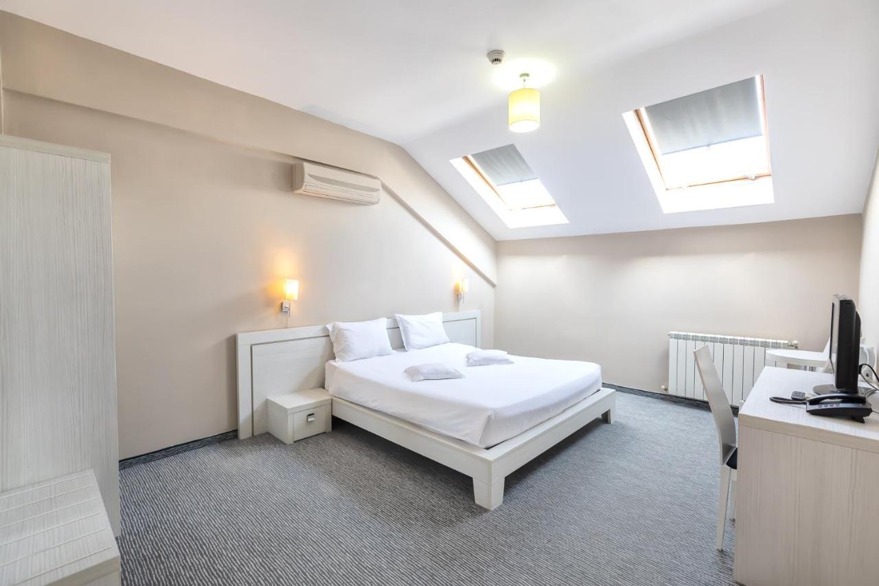 Alex&George Boutique Hotel Cluj-Napoca Eksteriør billede