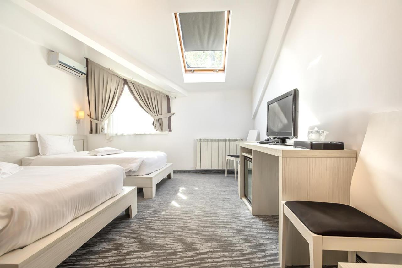 Alex&George Boutique Hotel Cluj-Napoca Eksteriør billede