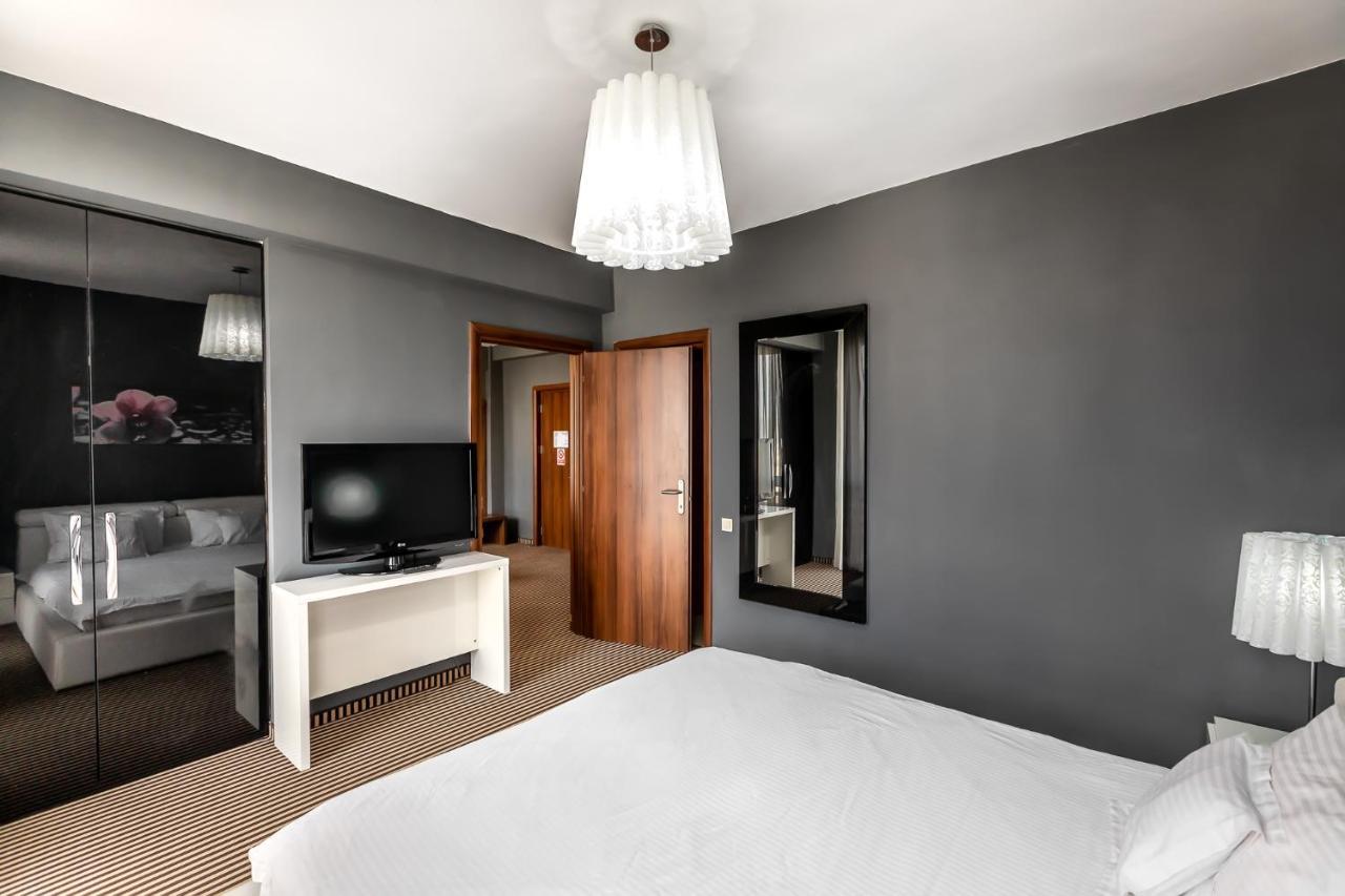 Alex&George Boutique Hotel Cluj-Napoca Eksteriør billede