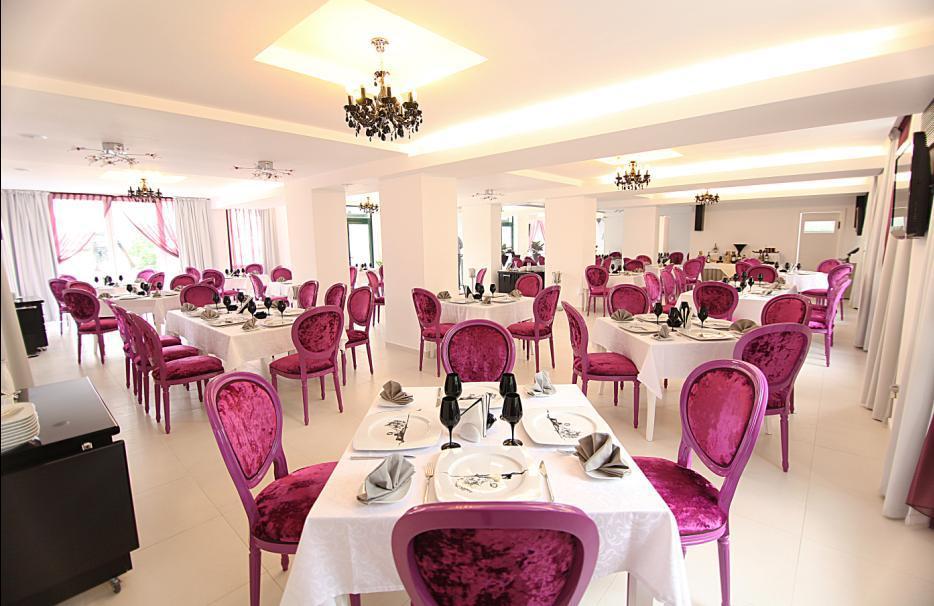 Alex&George Boutique Hotel Cluj-Napoca Eksteriør billede