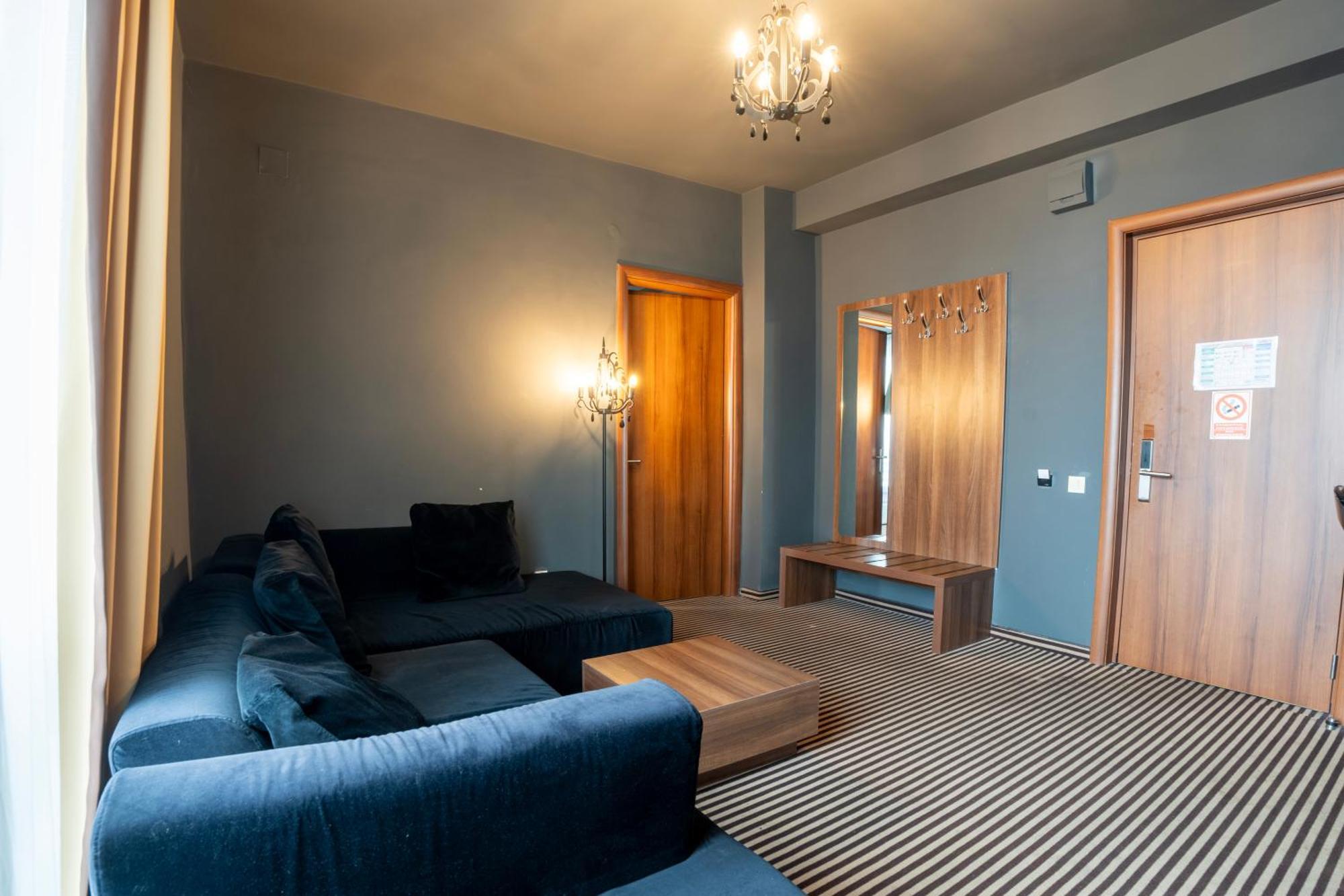 Alex&George Boutique Hotel Cluj-Napoca Eksteriør billede