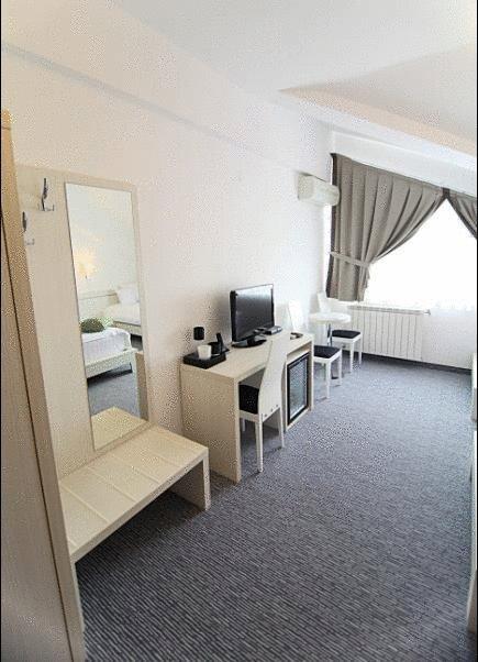 Alex&George Boutique Hotel Cluj-Napoca Eksteriør billede