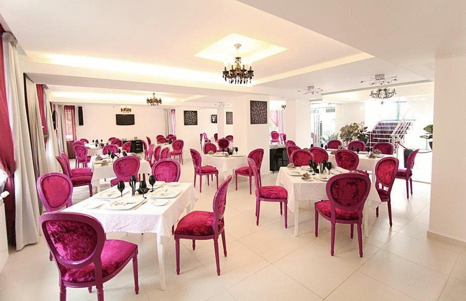 Alex&George Boutique Hotel Cluj-Napoca Eksteriør billede